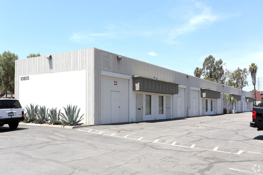 10805 Artesia Blvd, Cerritos, CA for lease - Building Photo - Image 1 of 6