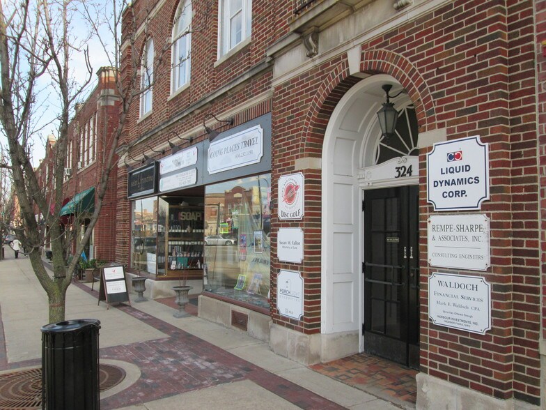 322-324 W State St, Geneva, IL for lease - Building Photo - Image 1 of 7