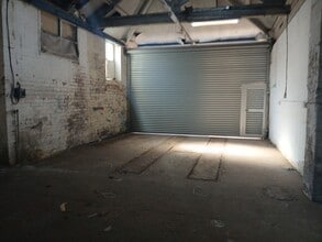 Bryer St, Dewsbury for lease Interior Photo- Image 2 of 2