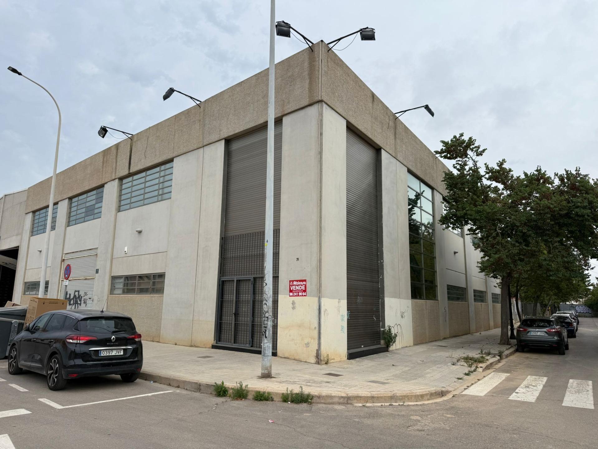Industrial in València for sale Building Photo- Image 1 of 37