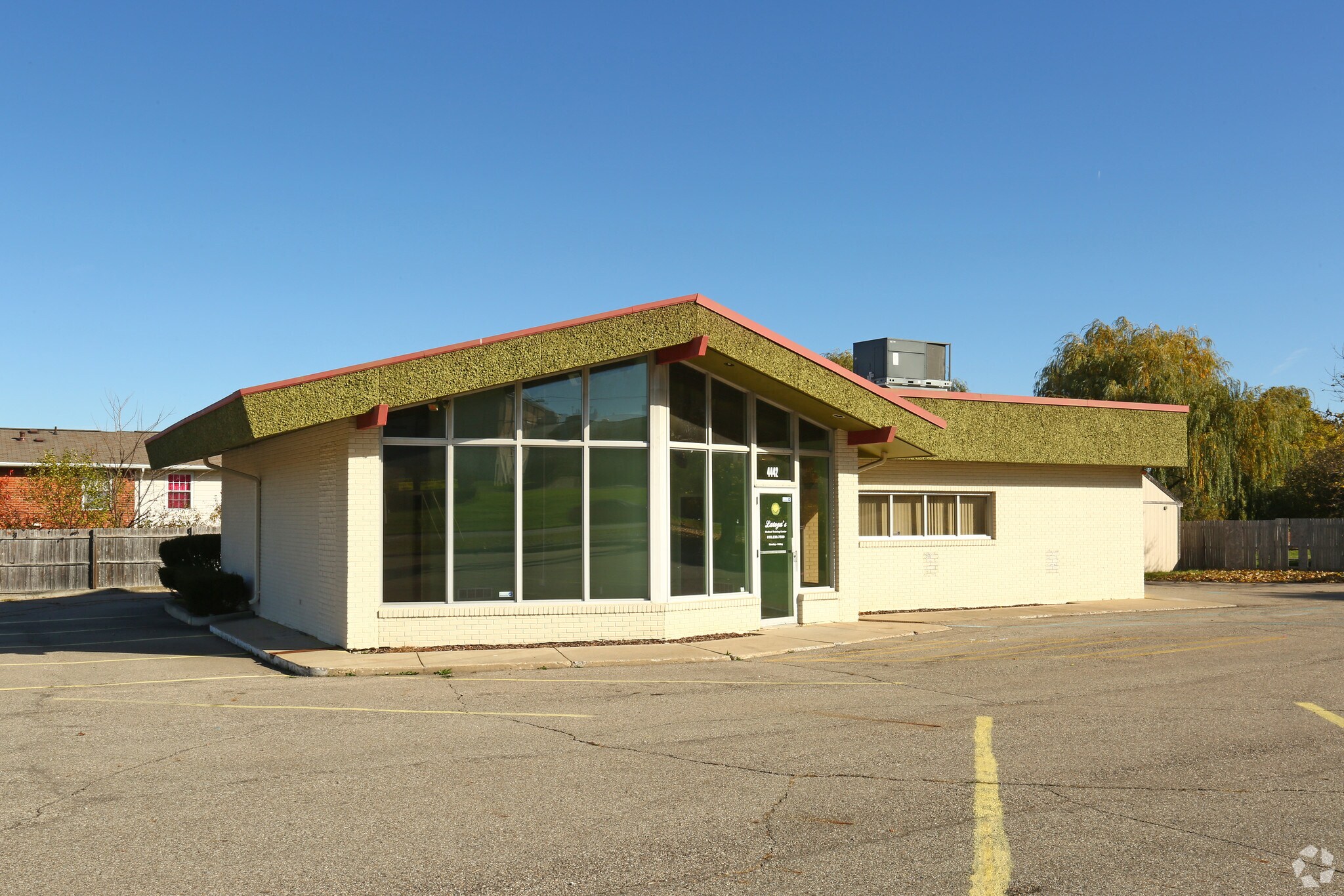 4442 Beecher Rd, Flint, MI for sale Primary Photo- Image 1 of 1