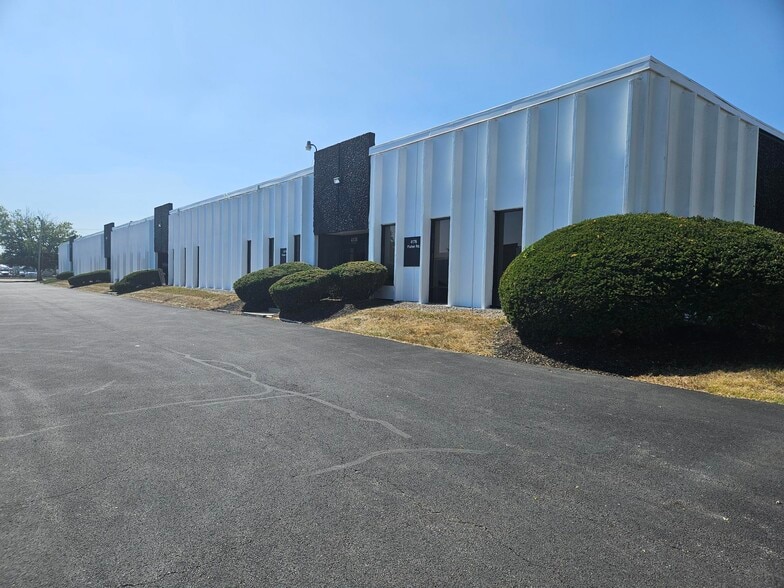 4180-4190 Fisher Rd, Columbus, OH for lease - Building Photo - Image 1 of 2