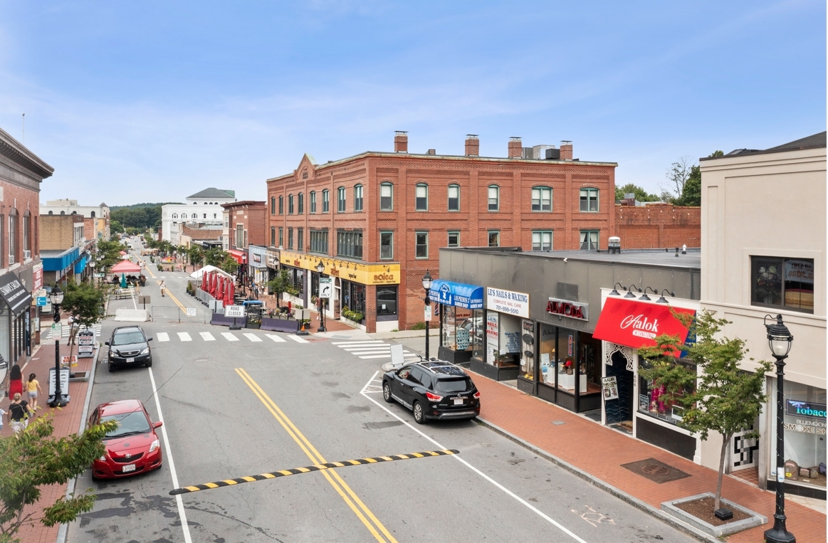 398-404 Moody St, Waltham, MA for sale Primary Photo- Image 1 of 1