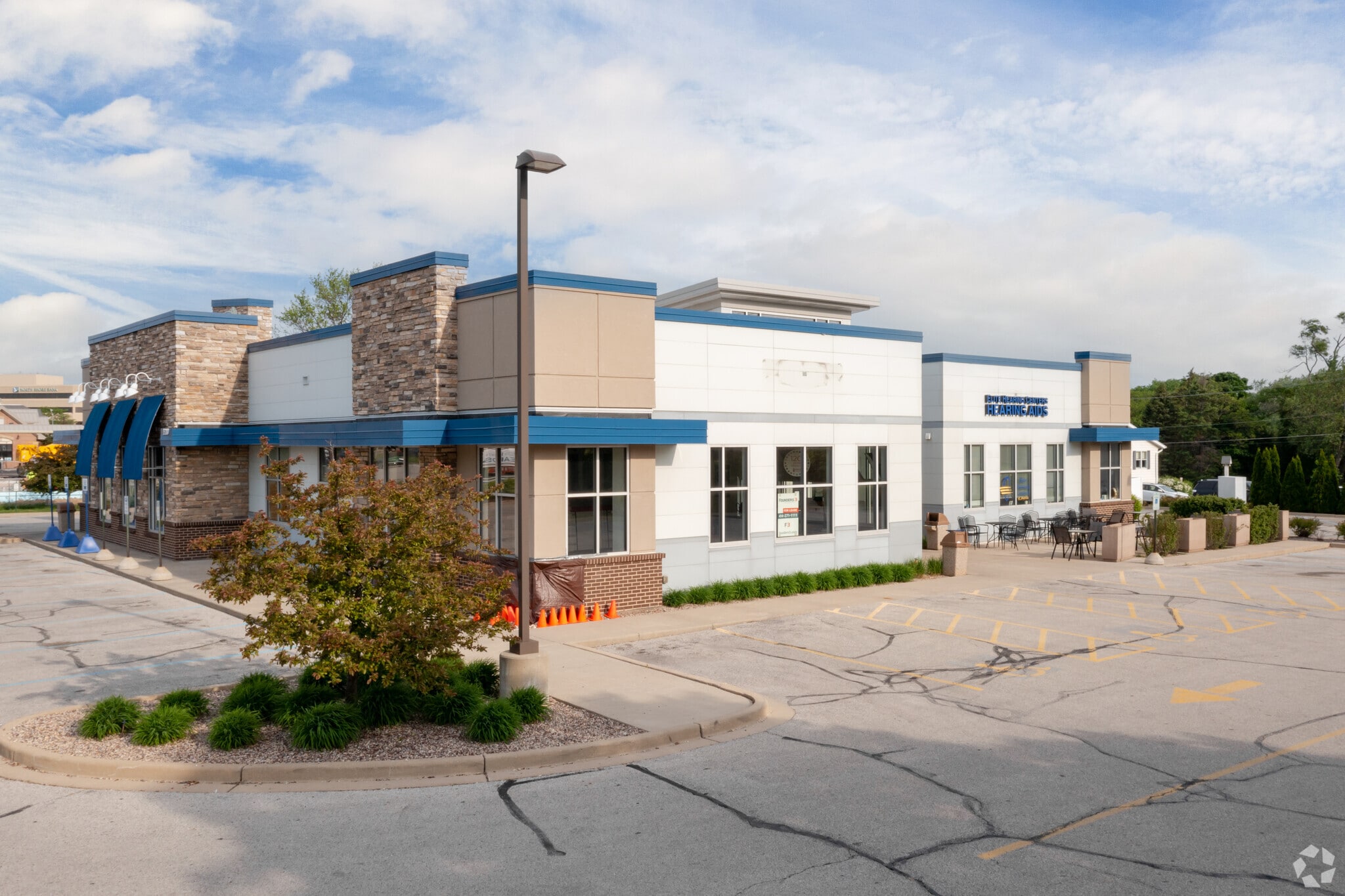 15280 W Bluemound Rd, Elm Grove, WI for sale Building Photo- Image 1 of 1