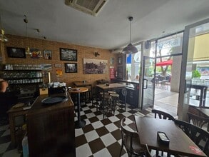 Retail in Las Rozas de Madrid, Madrid for lease Interior Photo- Image 2 of 7