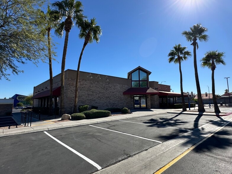 2192 N Rainbow Blvd, Las Vegas, NV for lease - Building Photo - Image 3 of 3