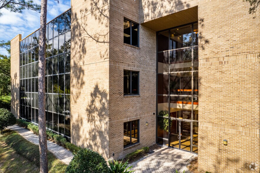 234 N Westmonte Dr, Altamonte Springs, FL for lease - Building Photo - Image 2 of 19