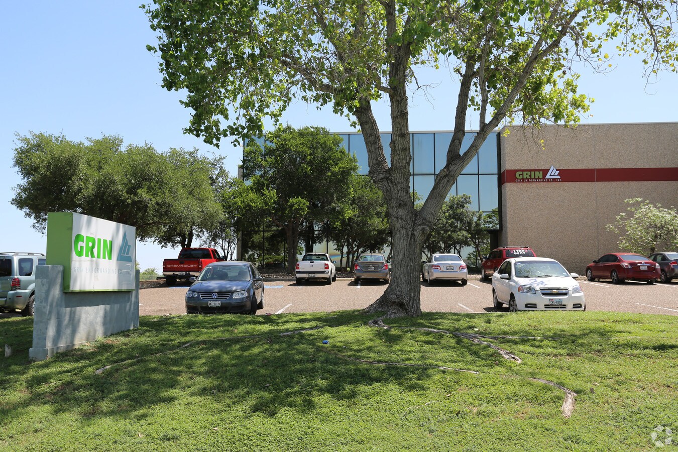 14001 Mines Rd, Laredo, TX 78045