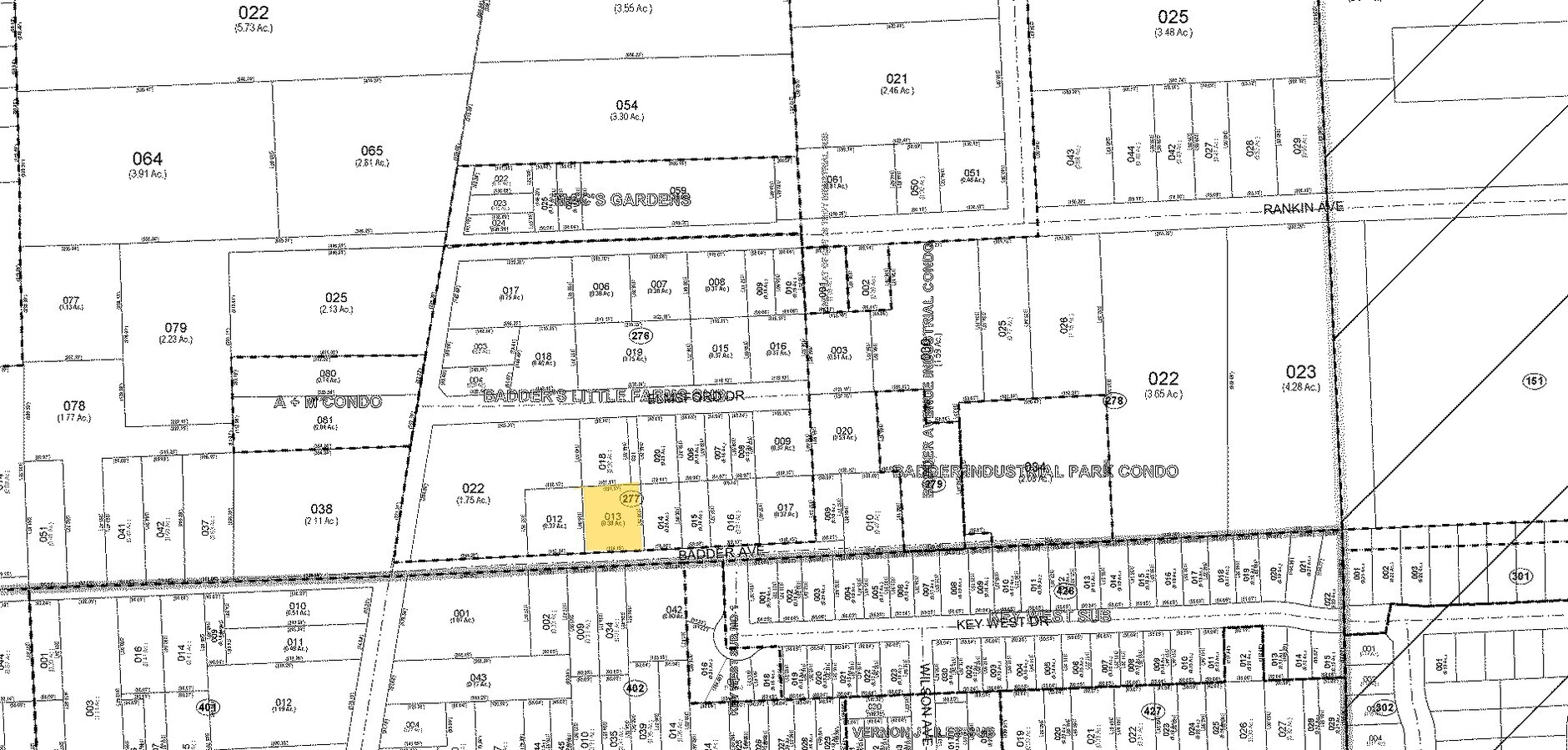 611 Elmwood Dr, Troy, MI 48083