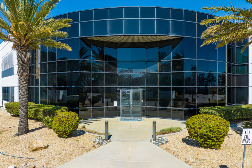 43195 Business Park Dr, Temecula, CA for lease - Building Photo - Image 2 of 7