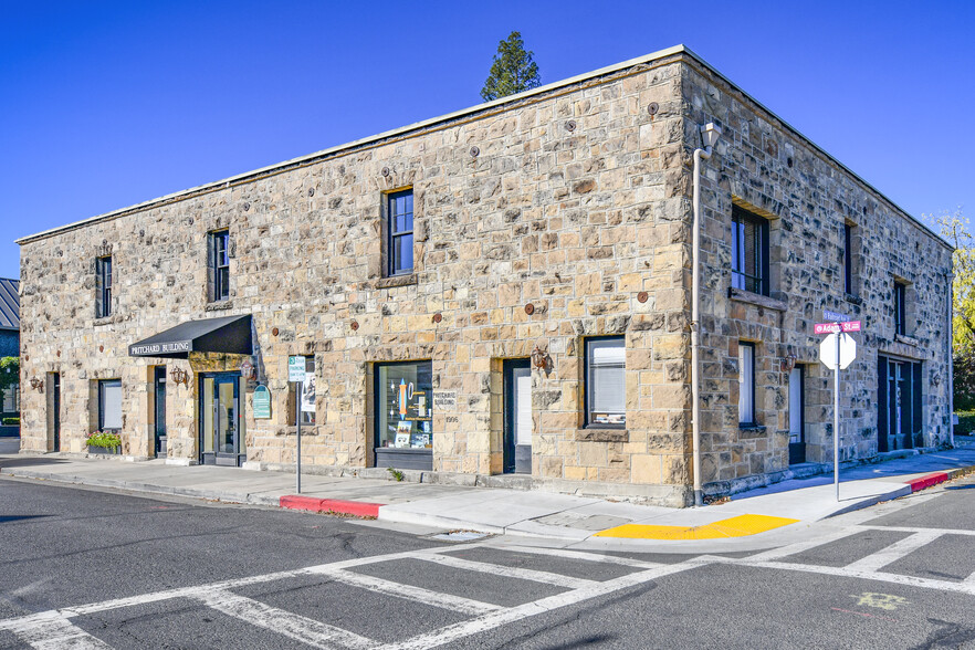 1417 Railroad Ave, Saint Helena, CA for sale - Primary Photo - Image 1 of 39