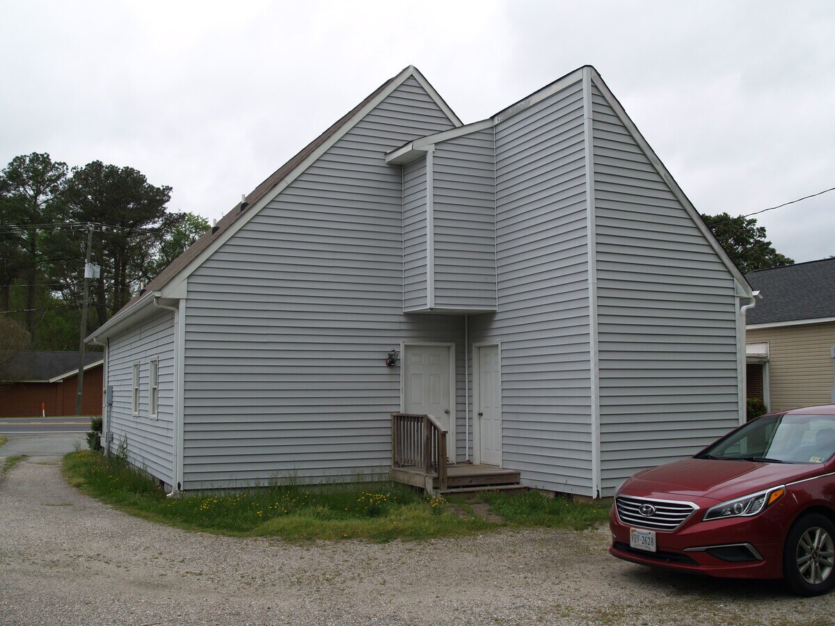 3521 North Courthouse Rd, Providence VA 23140