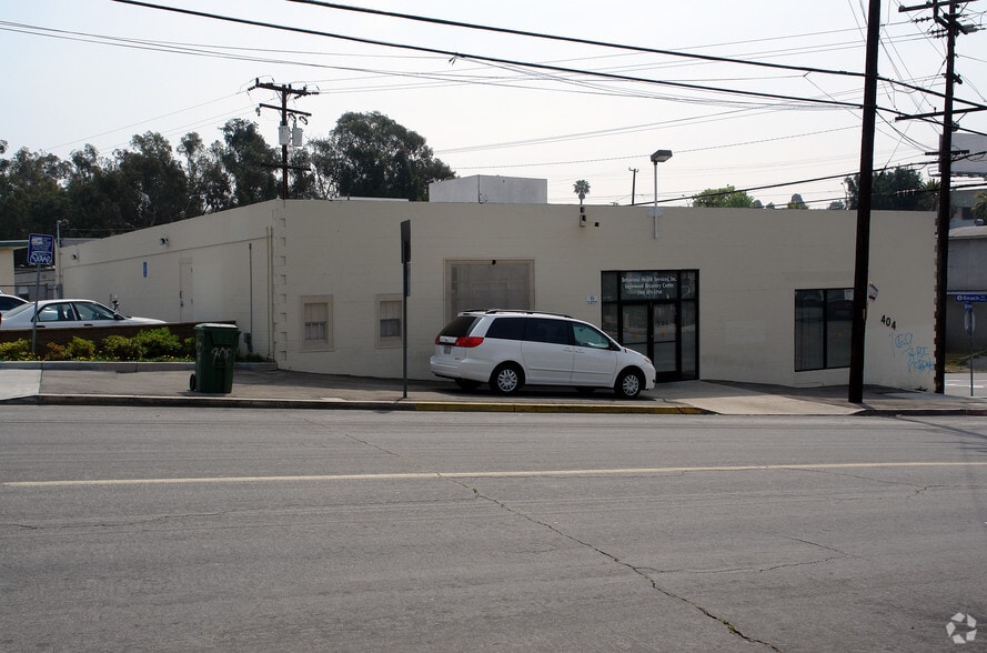 404-408 Edgewood St, Inglewood, CA for lease - Building Photo - Image 3 of 5