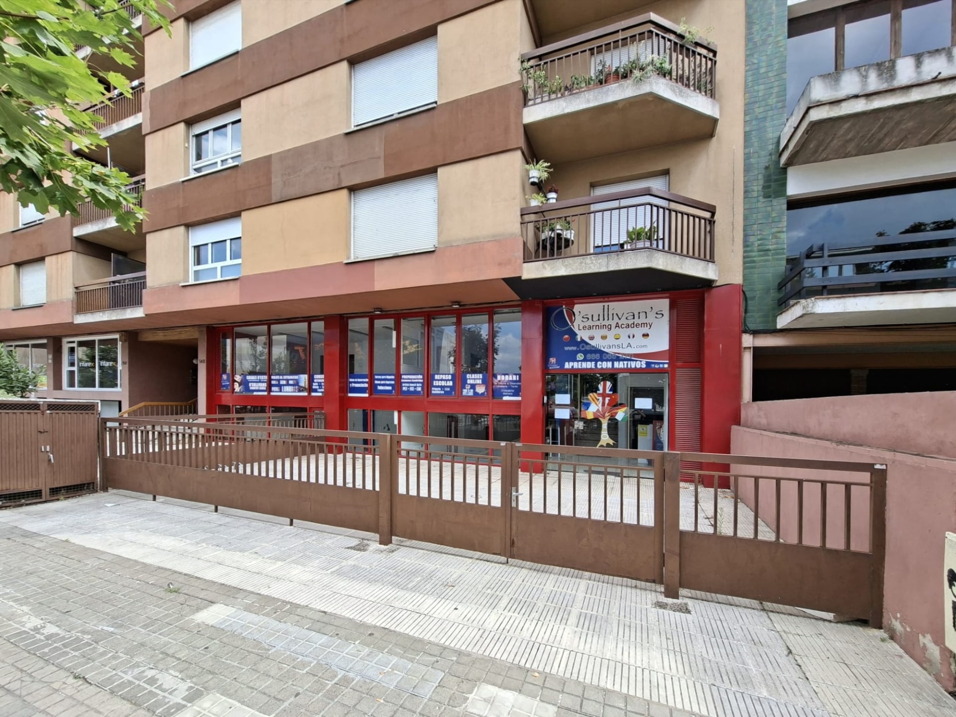 Retail in Igualada, Barcelona for lease Interior Photo- Image 1 of 16