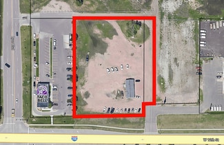 More details for 4004 W 12th St, Sioux Falls, SD - Retail for Sale