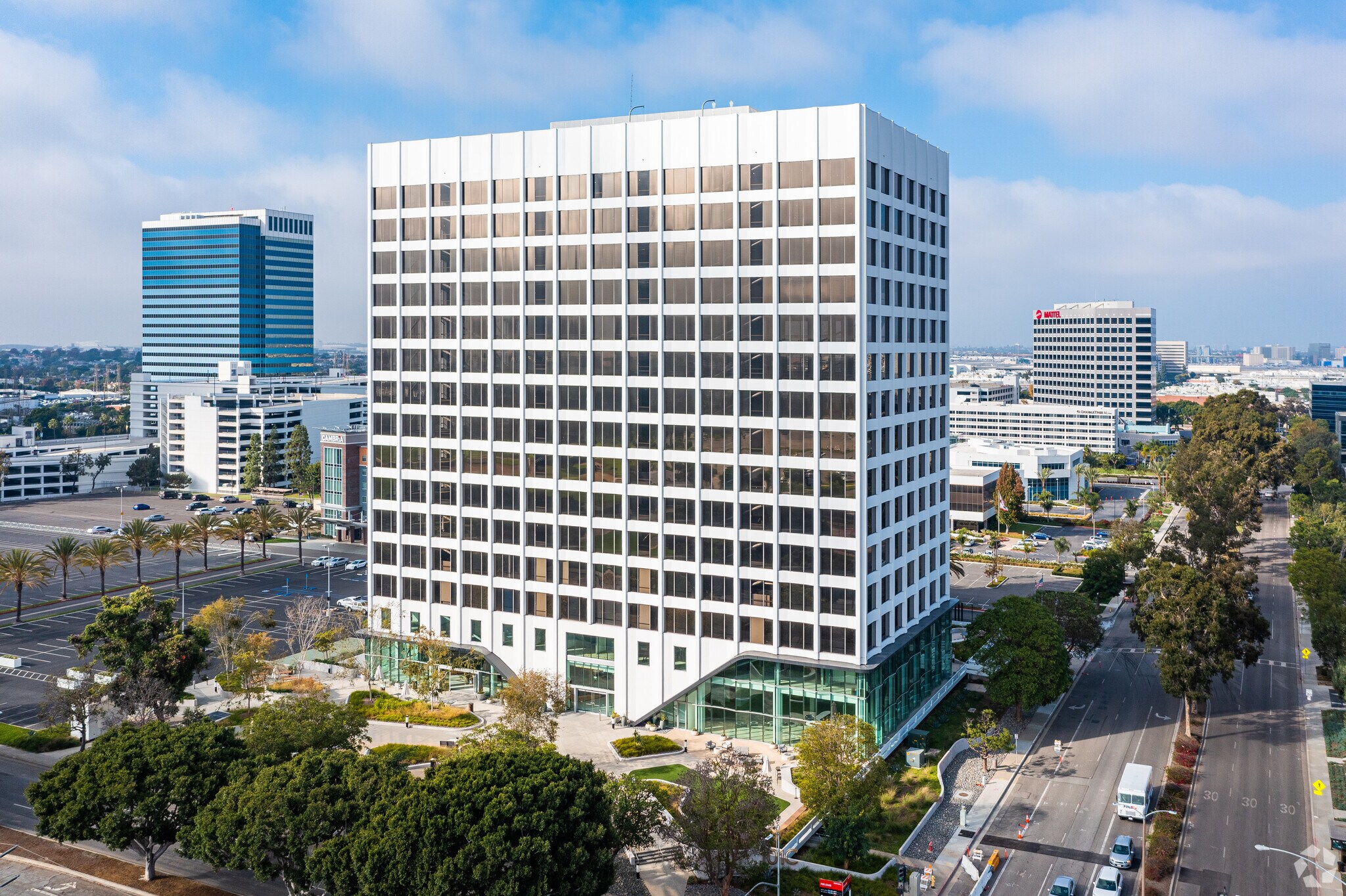 101 Continental Blvd, El Segundo, CA for lease Building Photo- Image 1 of 29