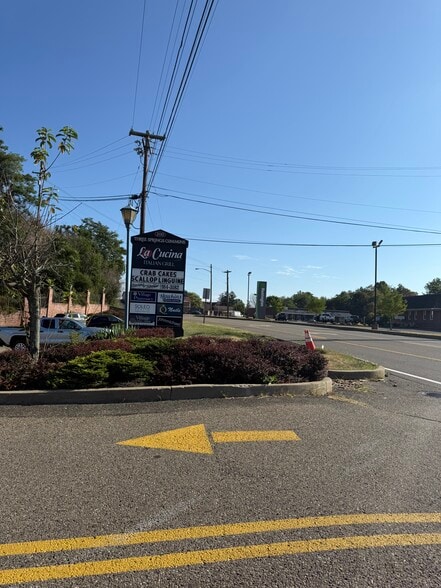 204 Three Springs Dr, Weirton, WV for lease - Building Photo - Image 3 of 15