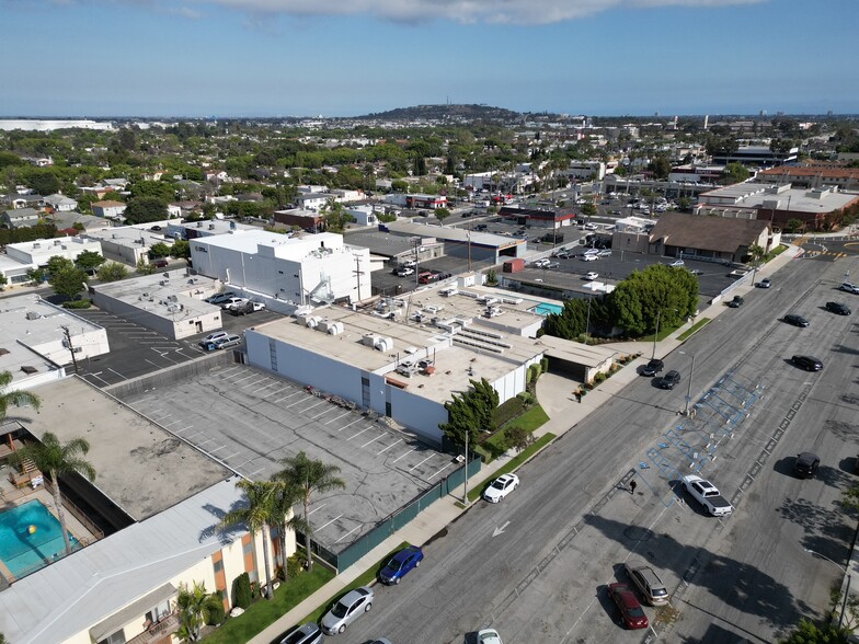 3636 Linden Ave, Long Beach, CA for lease - Aerial - Image 2 of 14