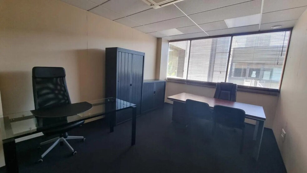 Office in Bruges for sale - Interior Photo - Image 2 of 5