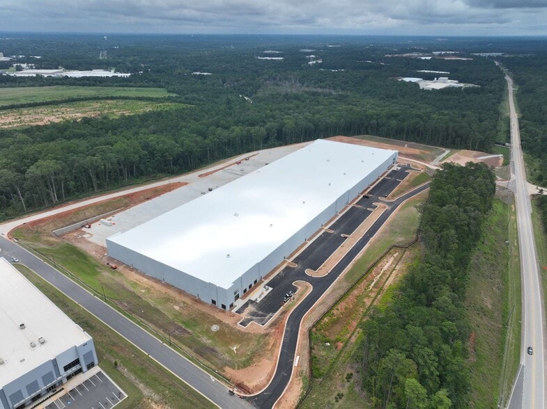 506 Pegasus Pky, Lagrange, GA for lease - Construction Photo - Image 3 of 5