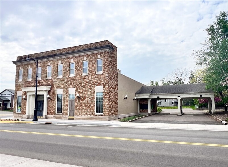 436 E La Salle Ave, Barron, WI for lease - Building Photo - Image 1 of 41