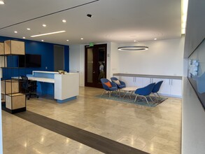 3280 Peachtree Rd, Atlanta, GA for lease Interior Photo- Image 2 of 13