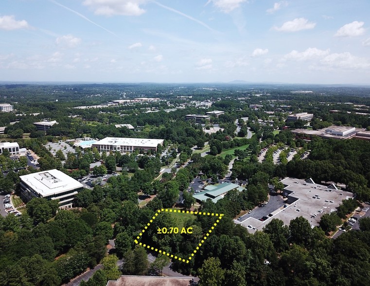 11300 Johns Creek Pky, Duluth, GA for sale - Building Photo - Image 1 of 1