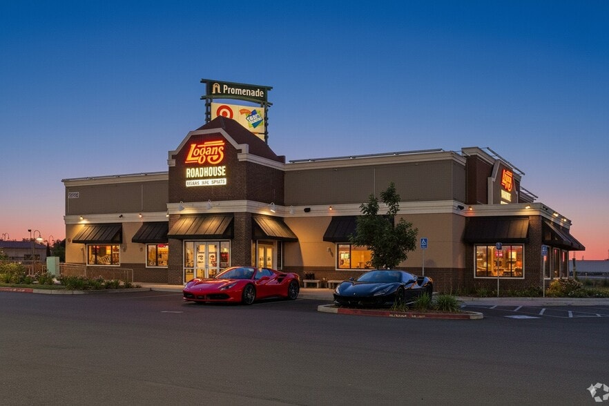 3698 N Freeway Blvd, Sacramento, CA for lease - Building Photo - Image 1 of 3