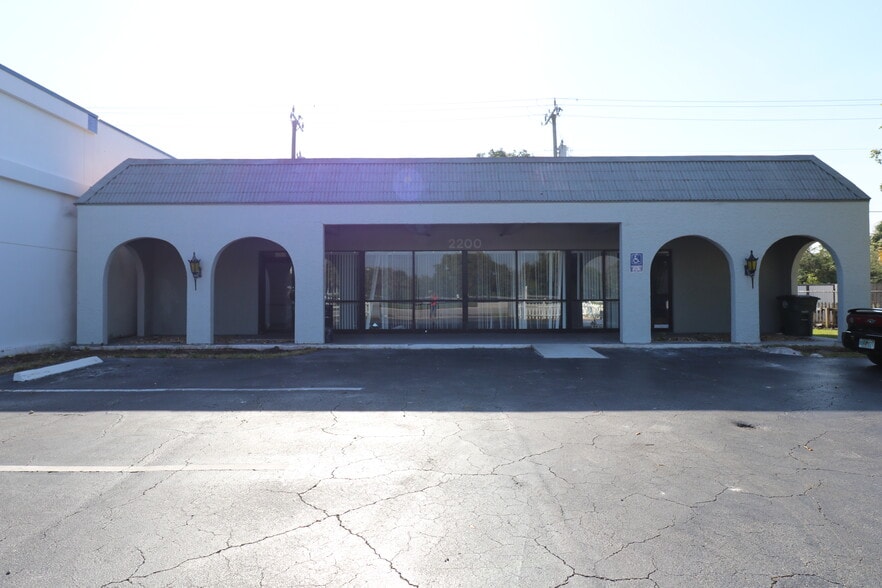 2200 N Dixie Hwy, Boca Raton, FL for lease - Building Photo - Image 2 of 2