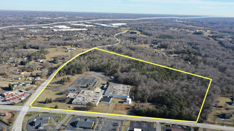 5568 Gumtree Rd, Winston-Salem, NC for lease - Building Photo - Image 1 of 6