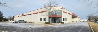 4090 Ryan Rd, Gurnee IL - Warehouse