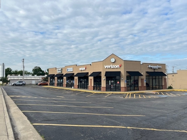 122-130 Corum Rd, Excelsior Springs, MO for lease - Building Photo - Image 1 of 2