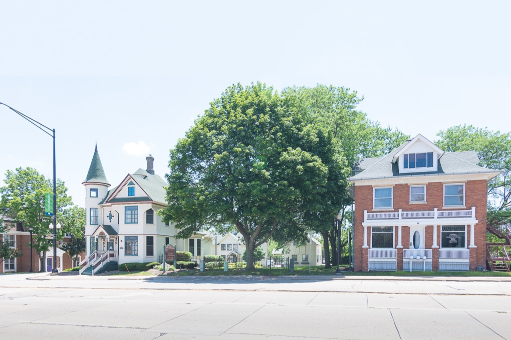 Portfolio of 3 assets in Schaumburg, IL portfolio of 3 properties for sale on LoopNet.com Building Photo- Image 1 of 14