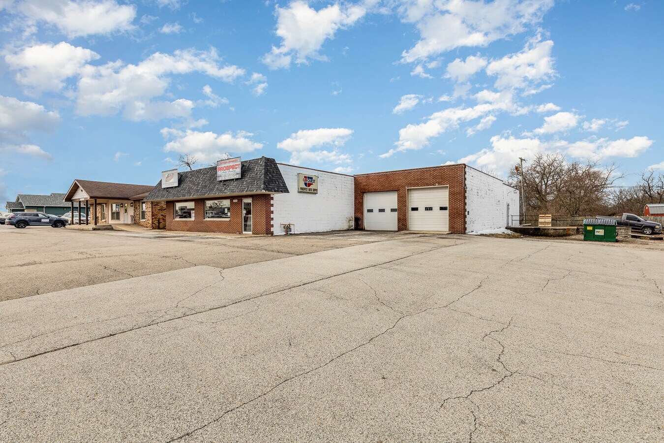 620 N Halleck St, Demotte, IN 46310 Retail for Sale