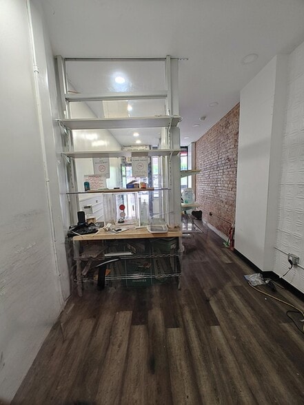 2028 Second Ave, New York, NY for lease - Interior Photo - Image 3 of 5