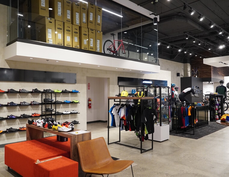 2099 Mount Diablo Blvd, Walnut Creek, CA for sale - Interior Photo - Image 3 of 5