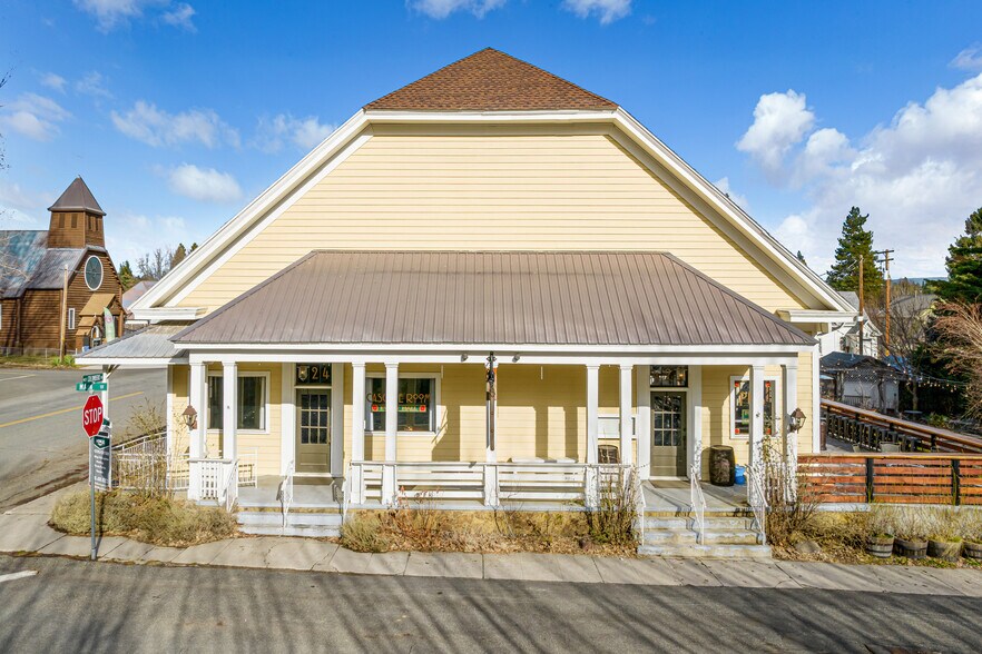 424 N Main St, Mccloud, CA 96057