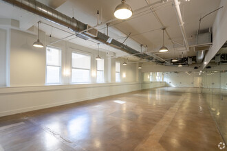 724 S Spring St, Los Angeles, CA for lease Interior Photo- Image 1 of 15