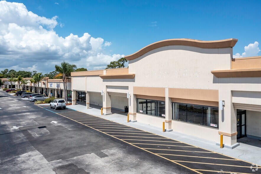 1220-1296 Sarno Rd, Melbourne, FL for lease - Building Photo - Image 3 of 20