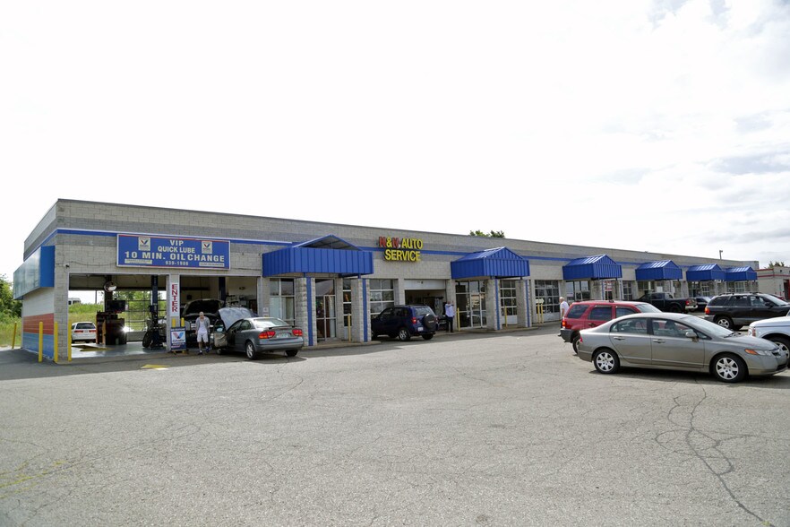 32200-32290 Dequindre Rd, Warren, MI for sale - Primary Photo - Image 1 of 1
