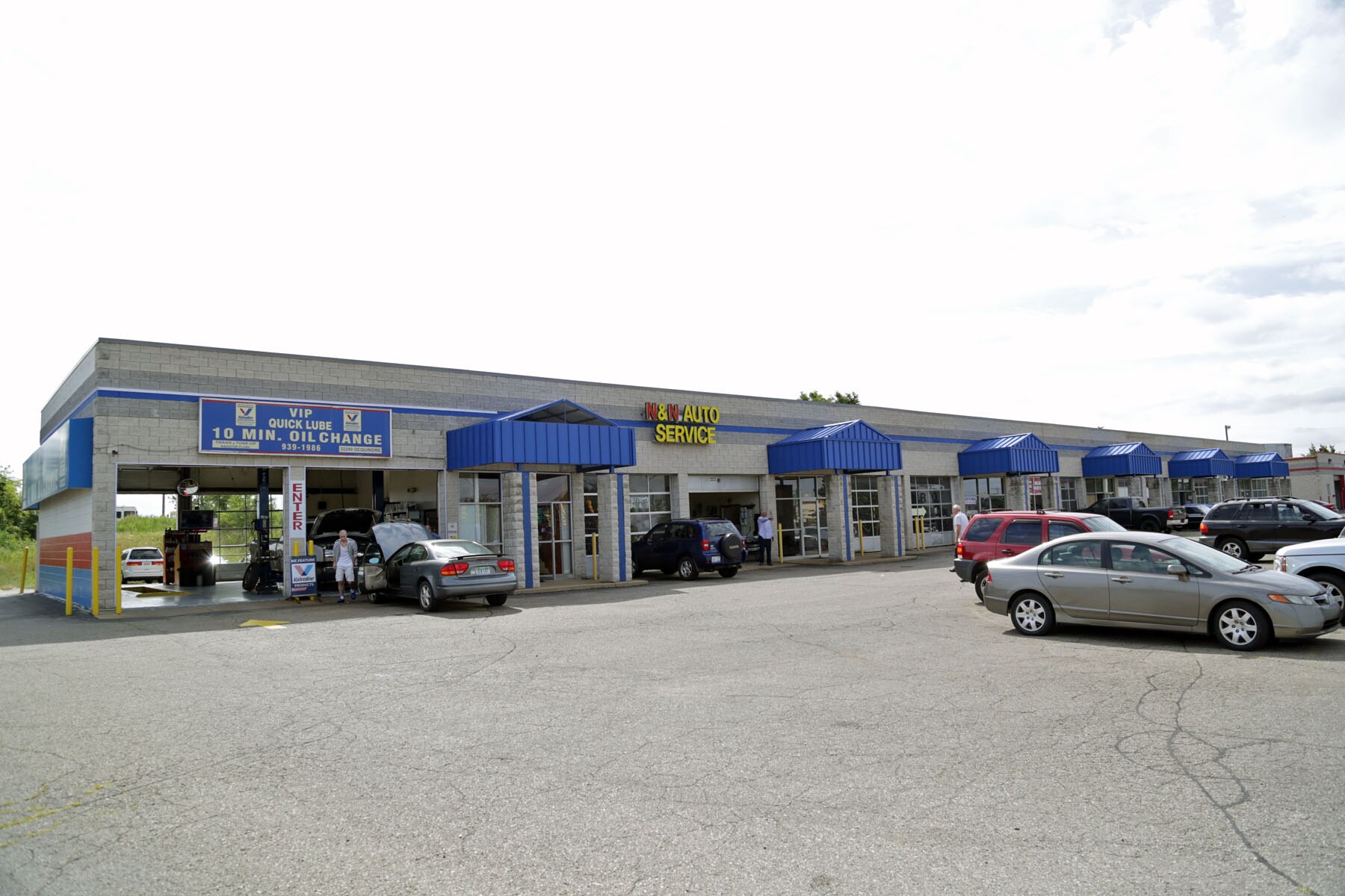 32200-32290 Dequindre Rd, Warren, MI for sale Primary Photo- Image 1 of 1