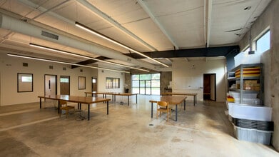 757 Shady Ln, Austin, TX for lease Interior Photo- Image 1 of 11