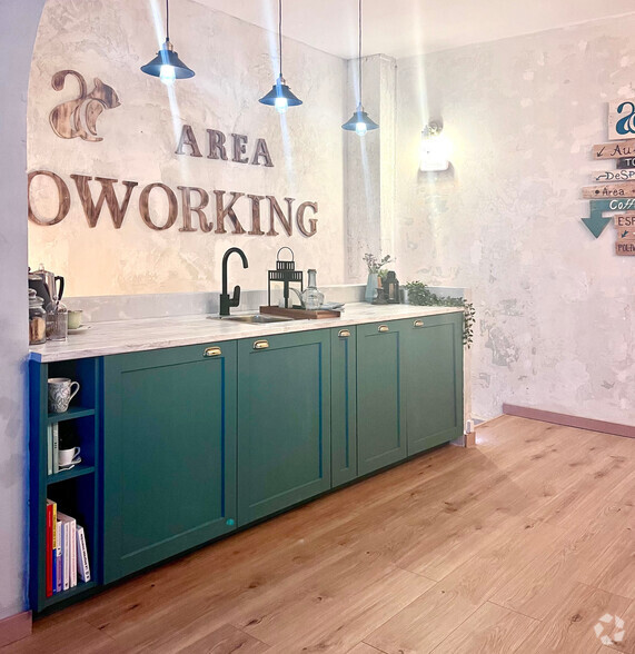 Calle de Juan de Urbieta, 42, Madrid, Madrid for lease - Interior Photo - Image 1 of 1