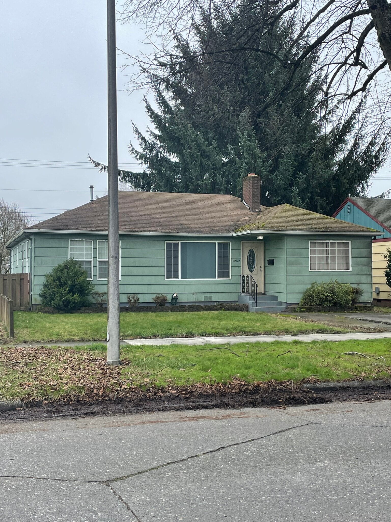 1252 11th Ave, Longview, WA for sale Primary Photo- Image 1 of 2