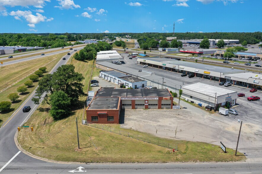 1001 N Berkeley Blvd, Goldsboro, NC for sale - Building Photo - Image 2 of 9