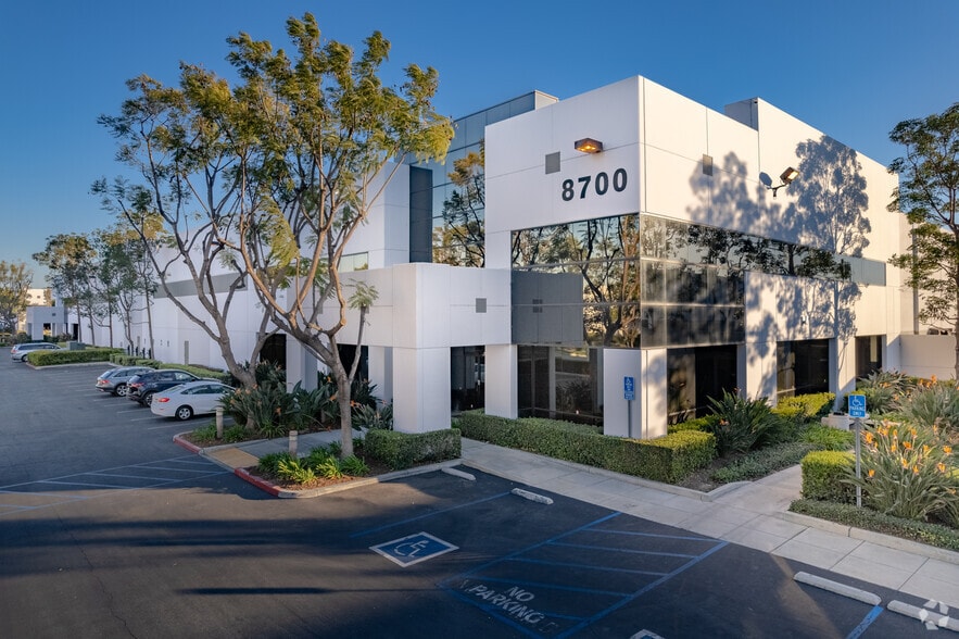 8700-8750 Rex Rd, Pico Rivera, CA for lease - Primary Photo - Image 1 of 6