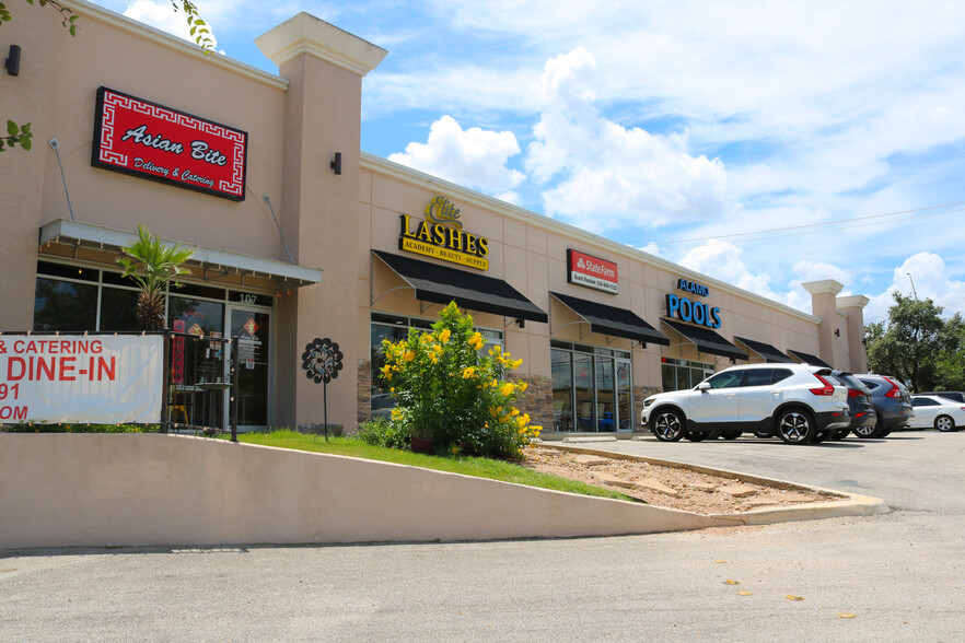 21803 Encino Commons Blvd, San Antonio, TX for lease - Building Photo - Image 1 of 9