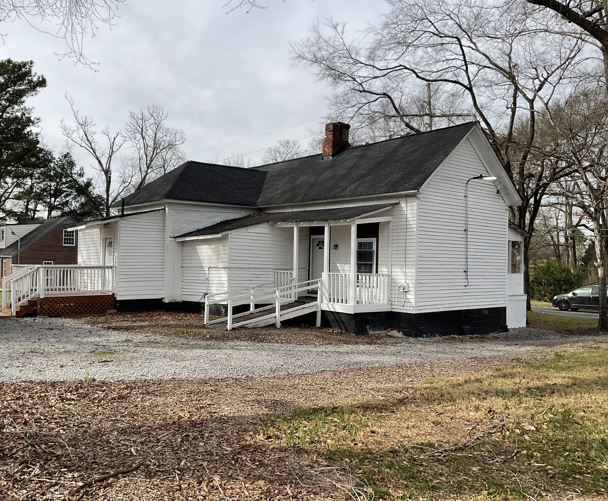 2117 Bolton Rd Nw, Atlanta, GA for lease Building Photo- Image 1 of 1