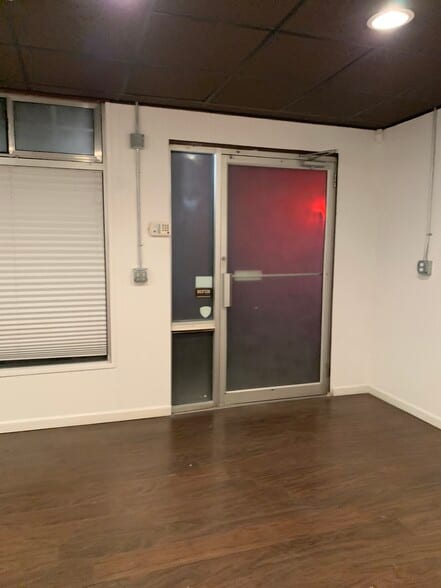 353 SW 1st St, Pendleton, OR for lease - Building Photo - Image 2 of 15