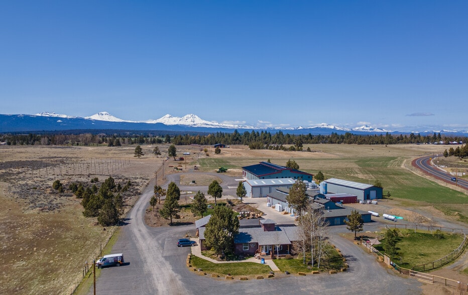 Iconic Farm-To-Bottle Manufacturing Camp portfolio of 5 properties for sale on LoopNet.com - Building Photo - Image 3 of 113